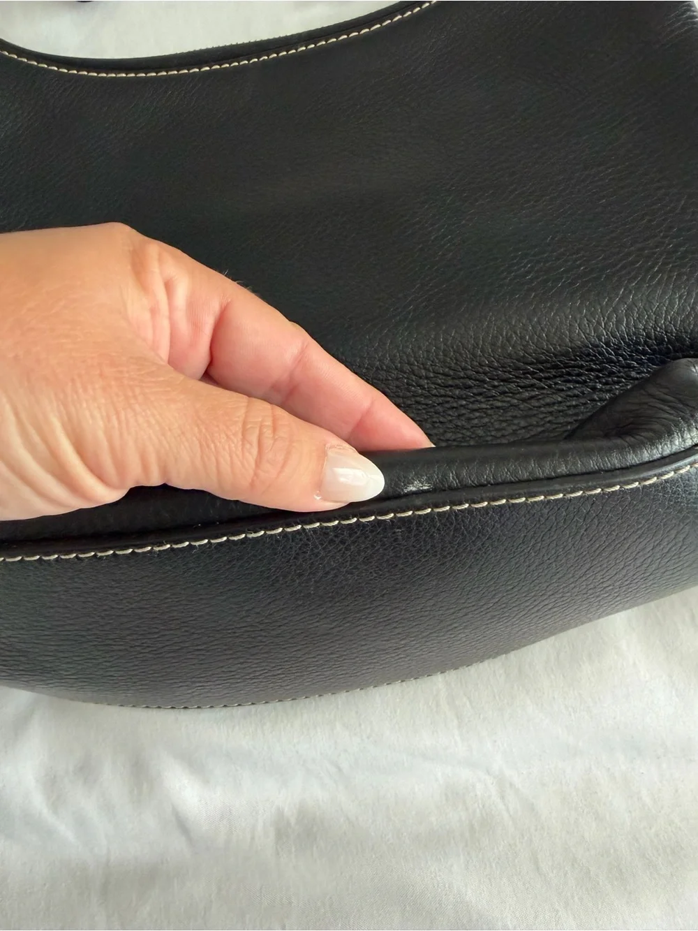 Dooney & Bourke  “Dillen” Black Leather Zip Top Dual Side Pockets Shoulder Bag